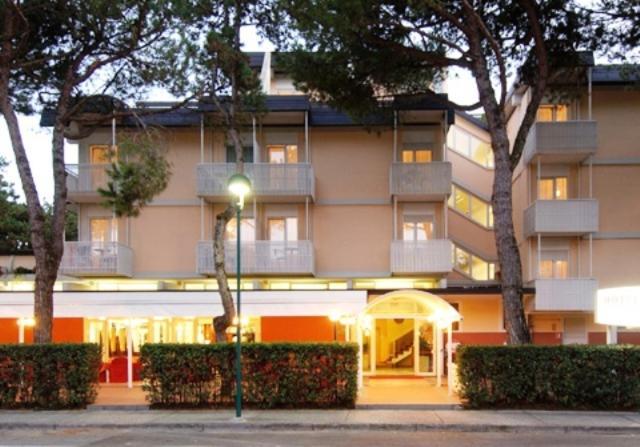 Hotel San Marco Lignano Sabbiadoro Exterior photo
